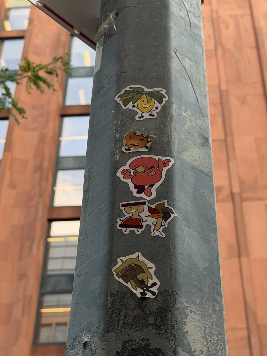Woofzilla_'s tweet photo. More tour pictures :) https://t.co/s49bEIgPHX