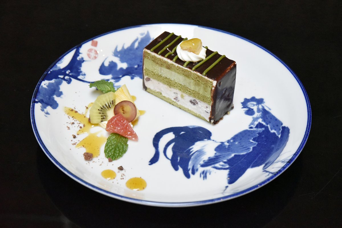 HosomiMuseum's tweet photo. 当館 地下2階のJAKUCHU CAFÉでは、#伊藤若冲 の高精細複製画をご覧いただけます✨ 

若冲の作品世界に触れながら、オリジナルのスイーツやランチをお楽しみください！ 

カフェのみでもご利用いただけます。#カフェのある美術館 https://t.co/kW0GPQ8aQ4