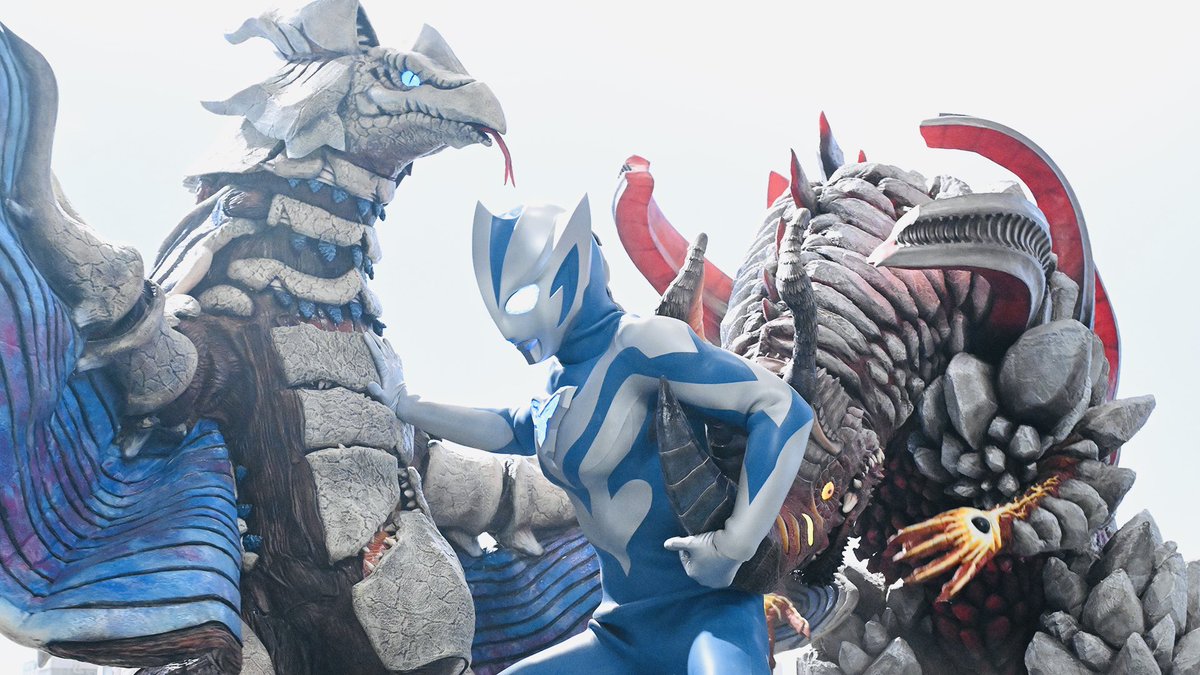 kyoro2001's tweet photo. ウルトラマンテオ第2話「ようこそ天文研究会へ」 ‼️
プチ怪獣が可愛かった…そして、まさか2話から二大怪獣と闘うとは…怪獣達の目的は一体…続きが気になります😣
#ウルトラマンテオ #ウルトラマン https://t.co/qbsU90ub37