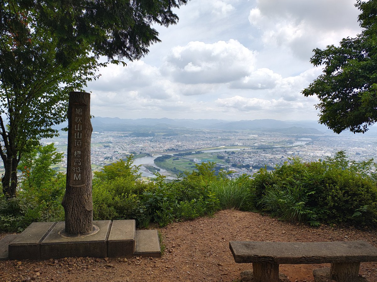 smersh2155's tweet photo. 鳩吹山登頂。313.5m。久しぶりの山行は足腰に来ます。 https://t.co/WgNV6bnD5X