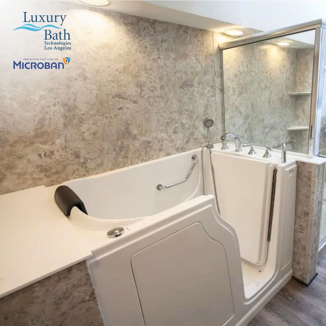 luxbathwindow's tweet photo. Safety meets style with Luxury Bath Technologies! 🛁✨ Our walk-in bathtubs offer homeowners the ultimate blend of comfort and accessibility, featuring secure seating, sturdy grab bars, and slip-resistant floors. 

Call (888) 314-0111 or visit https://t.co/AEuDxs3M1C https://t.co/StOOmhhUDM