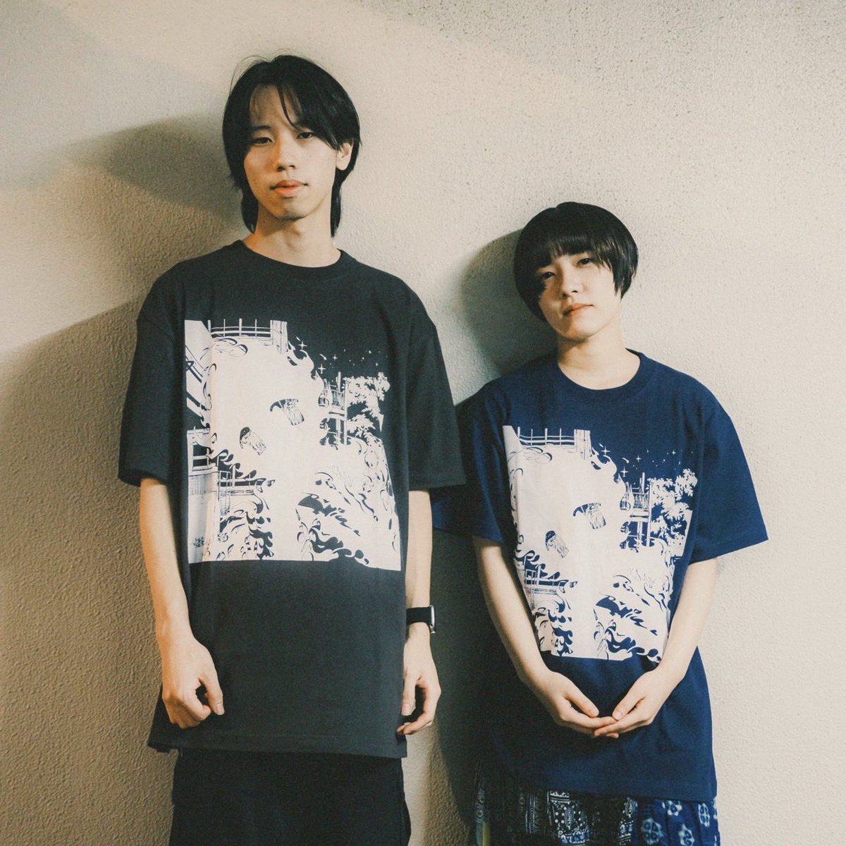 aolok_band's tweet photo. ✴︎ New Merch ✴︎

New Color
変わらずに変わっていくT-Shirt
Price : ¥3,000

本日より会場にて販売開始

model 
Charcoal Gray 170cm XL着用
Indigo 150cm  M着用 https://t.co/tf5qjocw5b