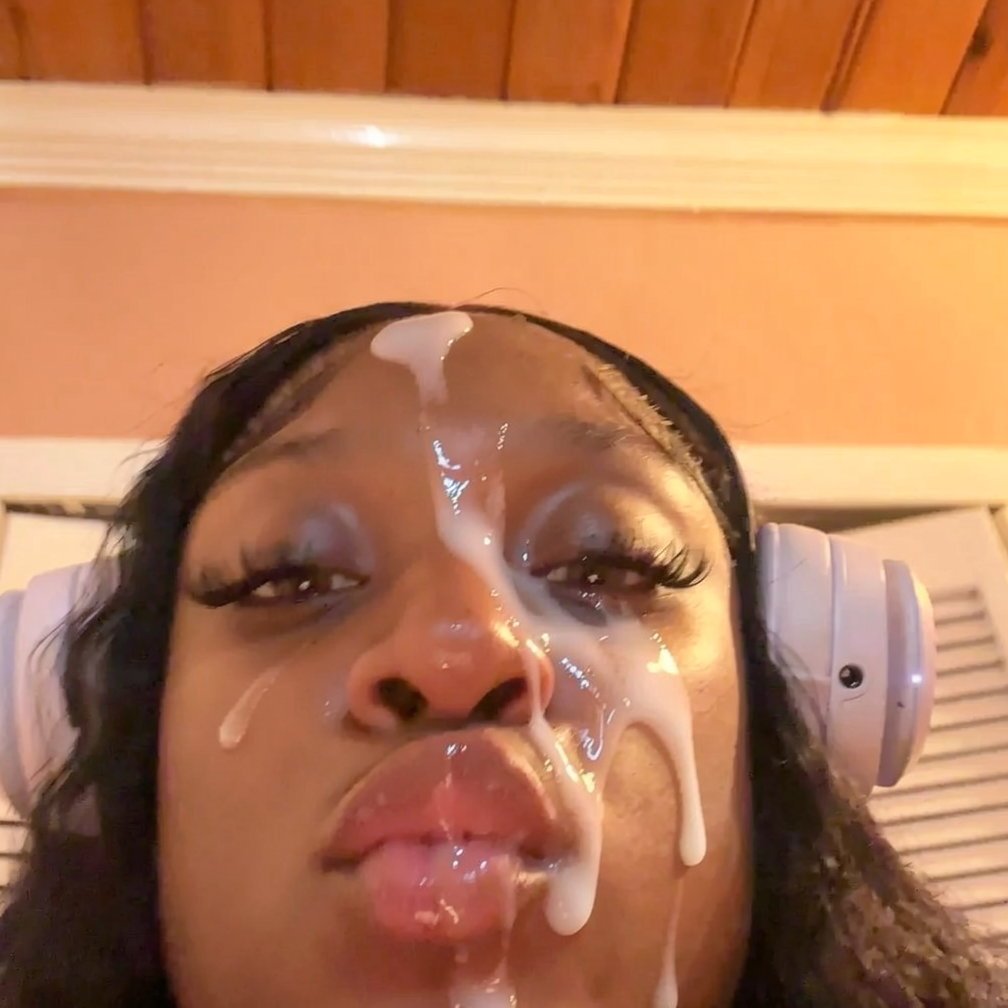 Idknunaz's tweet photo. #dsl #nutty #ebony #lightskin #pytt #facial #lips #cum #monkeyapp https://t.co/KRNOckZwIb