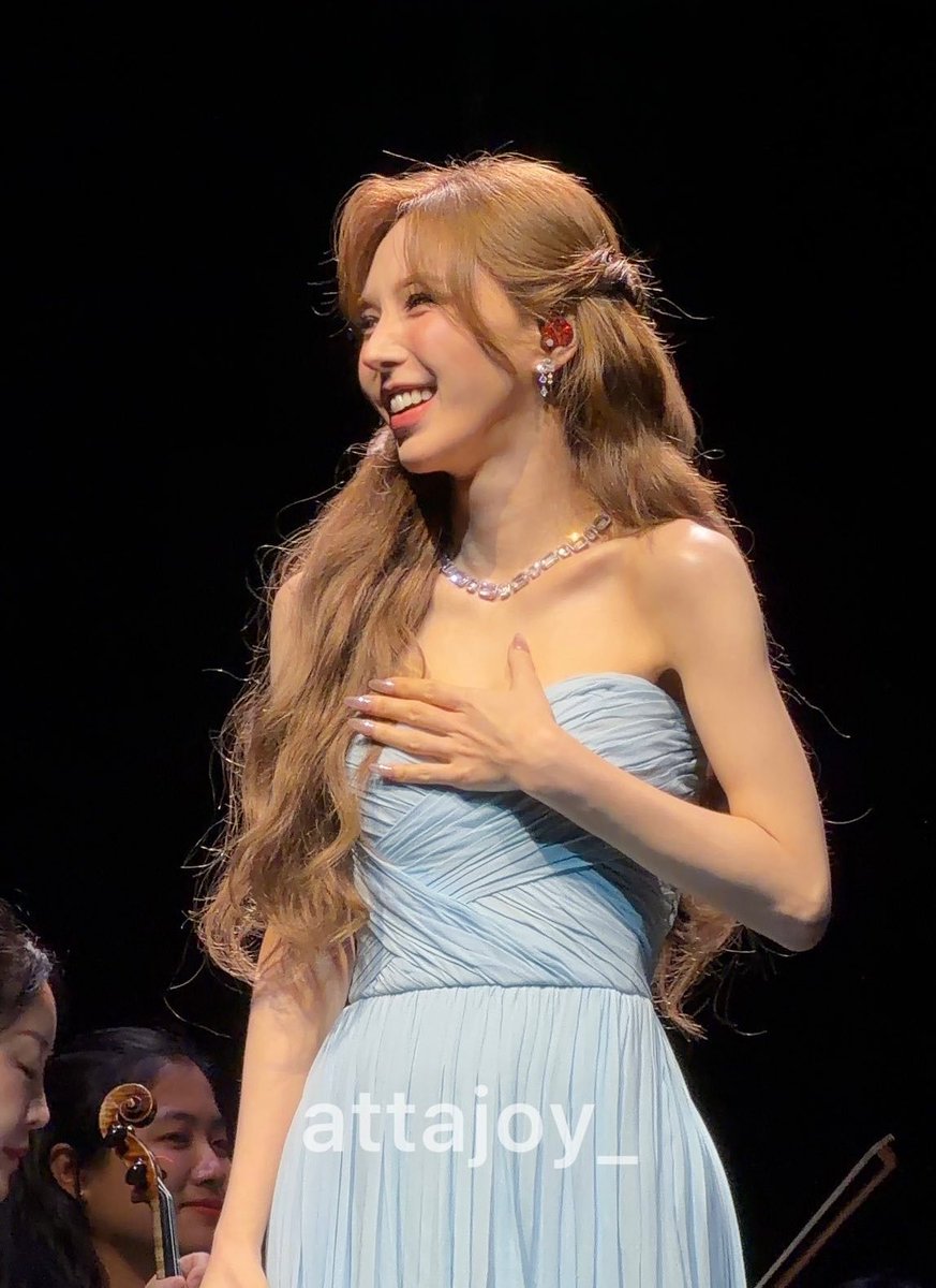 ยูริแปลว่าอิสระ tweet media