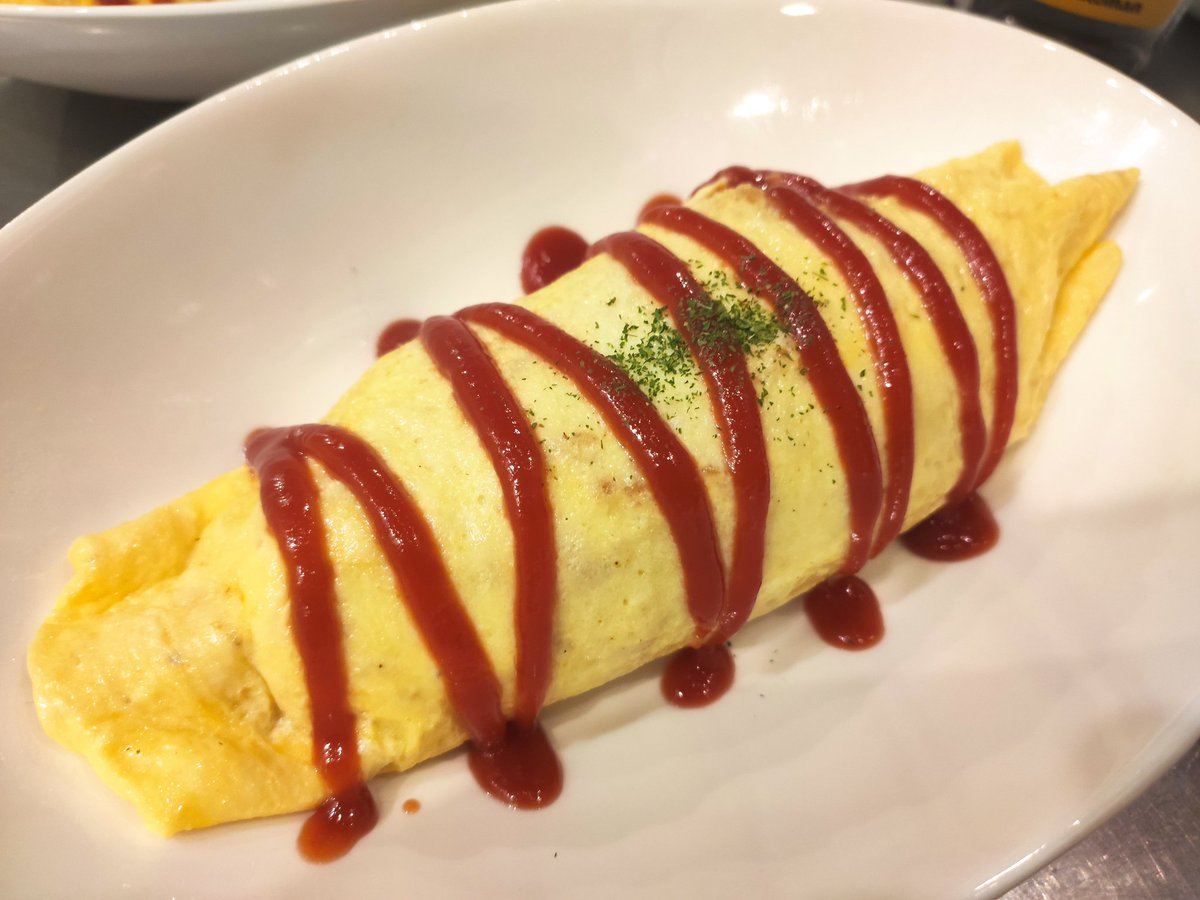 irodori2017's tweet photo. おはようございます☀
今日も朝から暑いですね🥵

暑いのでライチがまるごと1個入ったジャスミンライチティーいかがでしょうか✨

オムライスは通常ふわとろ玉子ですが包むタイプもご用意できます！ご注文時にお伝えください🙏
2種類の冷製パスタもぜひどうぞ😋

本日もよろしくお願いします😆 https://t.co/l6l6xpkBkE