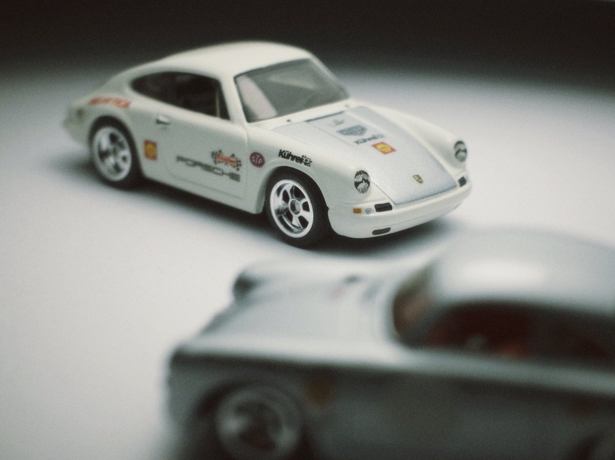 FPY86's tweet photo. 空冷の音がする
#hotwheelscustom
#ホットウィールカスタム https://t.co/8SMy5epfoH