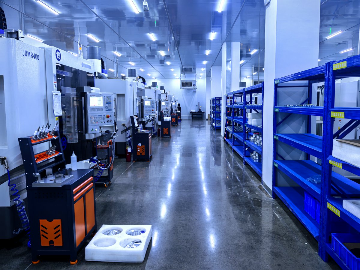 TikPrecisionMFG's tweet photo. Behind every precision part is a professional factory.

Our clean and efficient workshop reflects our commitment to quality, technology, and continuous improvement.

Welcome to TK Precision — your reliable manufacturing partner.

#CNC #PrecisionMachining #FactoryTour https://t.co/iISxXpvLaD
