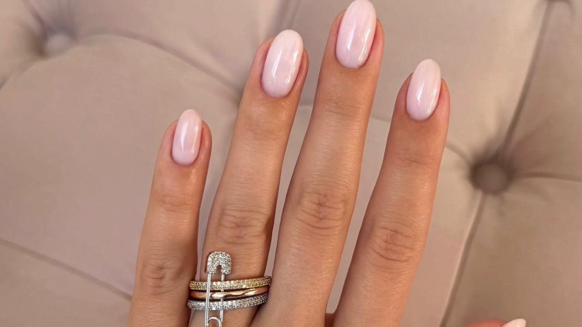 AmaneciendoMx's tweet photo. Manicuras cortas con estilo: Uñas Gelish para personas de 30 o 40 años
Las uñas Gelish elegantes son una opción favorita para un diseño sofisticado y fácil de mantener, especialmente para quienes buscan…
https://t.co/Tf0BUWDNXG
#manicuras #cortas #estilo https://t.co/eGYLpmRh2L