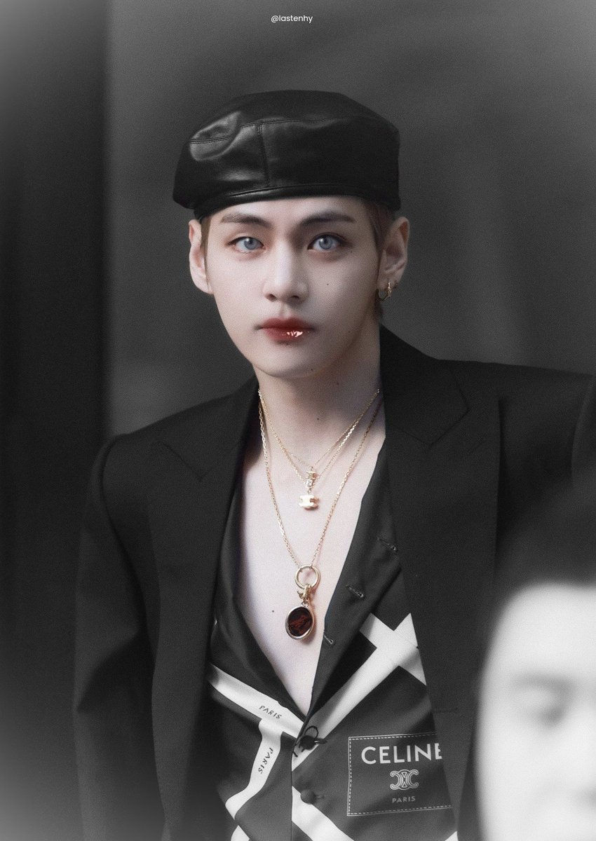 lastenhy's tweet photo. ⠀ 🦇  ─°花 ৲ • 1O𓈒O7     ▬▬▬     The night has called our names once again.  #𝐼𝑠𝑠𝑒𝑖·𐀶·𝑏𝑑𝑎𝑦 #𝕯𝖆𝖗𝖐𖥔࣪𓈒࣪𝖇𝖑𝖔𝖔𝖉 https://t.co/D5Espysfoi