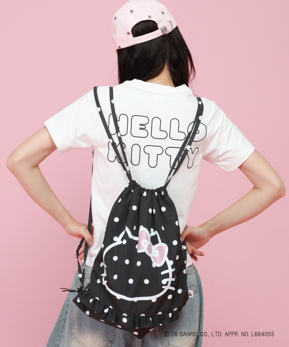 aland_jp's tweet photo. ／
いよいよ本日10時発売開始💖
＼
HELLO KITTY × ALAND🎀

STORE &amp; WEB SITE 📢

https://t.co/N8l4SCYDkU

#aland #エーランド #hellokitty #ハローキティ https://t.co/b8MTtPSs7F