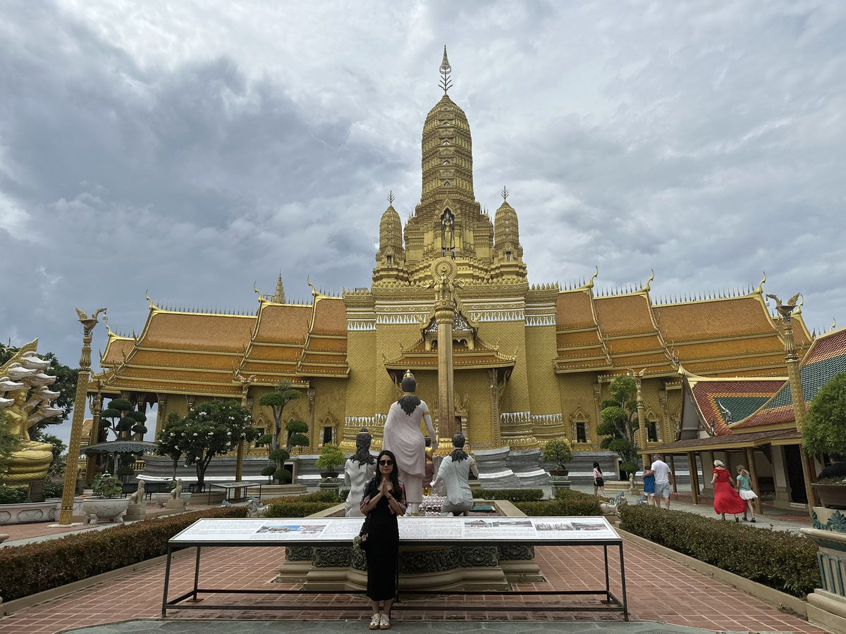 Yen13133's tweet photo. Lần đầu tiên đến đất nước Thái Lan. Mọi thứ cảm nhận đều không đẹp bằng đất nước Việt Nam mình. Nhưng, họ làm du lịch giỏi, quá giỏi. Ước một ngày nào đó Việt Nam mình cũng phát triển được du lịch tốt như người Thái. 
Pattaya &amp; Bangkok 2026! https://t.co/0bFpPV7ejK
