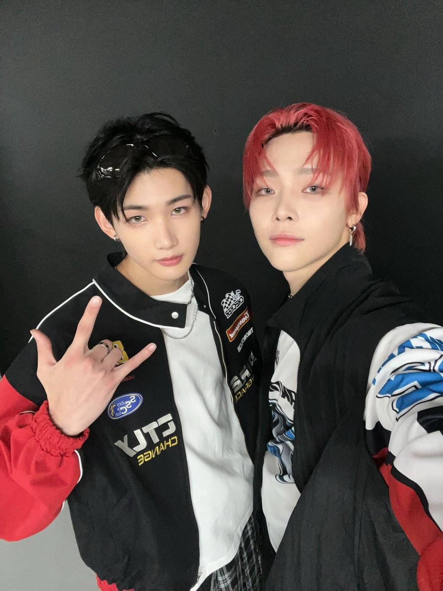 GeminiLett93444's tweet photo. @yumyumaaa72103 @yumniesgo Happy Jo &amp; Nicholas Day! Wishing you both a fantastic year ahead. Hopefully kalian terus thrive dalam setiap process dan sukses meraih semua big goals yang sedang diperjuangkan bersama tim.

#HappyJoDay #HappyNicholasDay #JO #NICHOLAS #andTEAM #앤팀 #LUNÉ https://t.co/7Je1vgTUNM