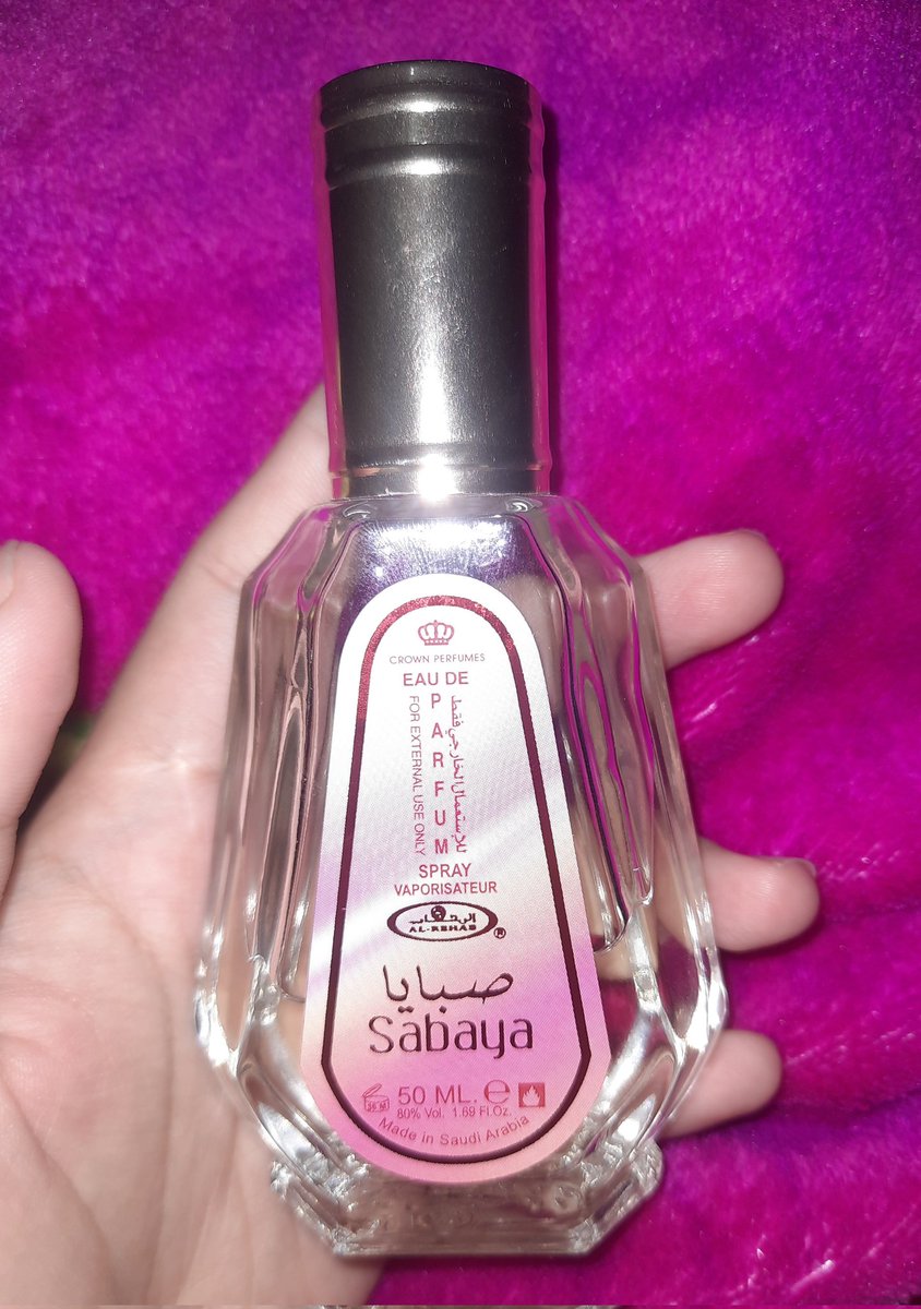 ashbluelau's tweet photo. @__cigsrete well parfum arab gausah diraguin, botol ketiga nih 

tiati banyak yang ga asli di shopee
https://t.co/rMPeQT3wZE https://t.co/FDthLrbJJJ