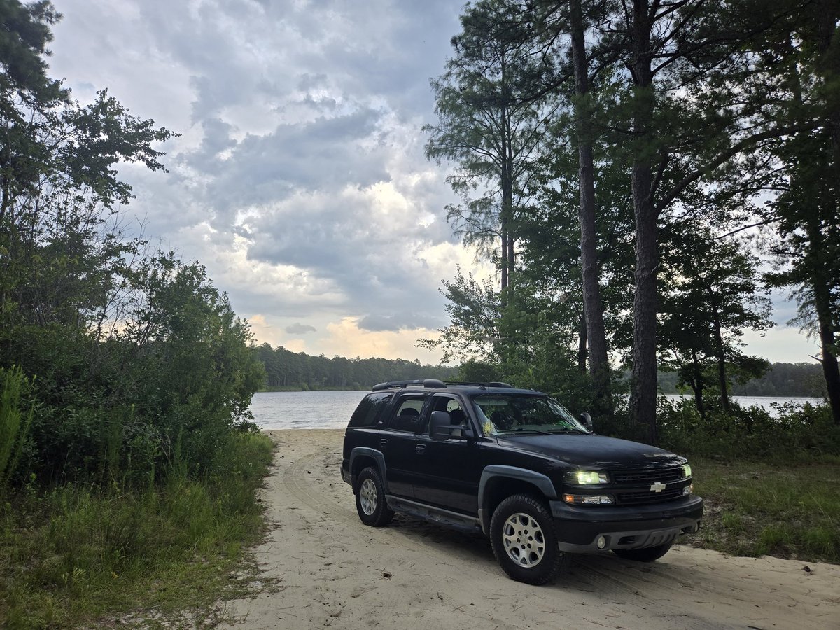 Wicked_pixie444's tweet photo. Dog is a blessing🐾
Car is a blessing🛻
Life is a blessing ✨️
#CampLife #LakeLife #NatureHeals #offroading https://t.co/EmkE6v8xW8