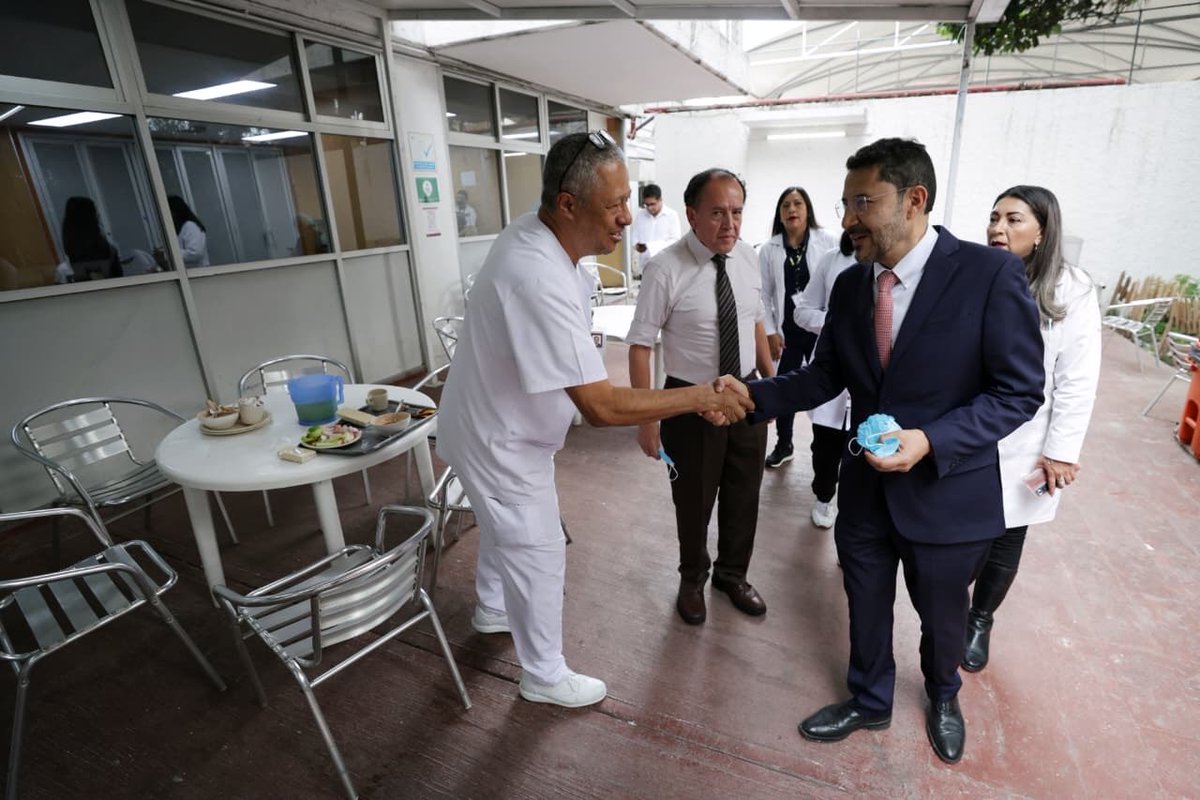 martibatres's tweet photo. Esta tarde también hicimos un recorrido en la Estancia Temporal para enferm@s de los estados, del @ISSSTE_mx, en la cual tienen techo y comida los pacientes de los Hospitales de Alta Especialidad y sus familiares, de forma gratuita.

Son 158 camas al servicio de los pacientes de Hospitales como el 20 de Noviembre, el 1o de Octubre, el Ignacio Zaragoza o el Adolfo López Mateos, que vienen de algún estado de la República para recibir cirugías o tratamientos de alta complejidad.