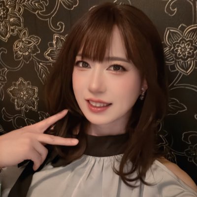ill_nakagawa's tweet photo. 「この顔がいいね」と皆が言ったから、プロフィール画像これにした。 https://t.co/WpuOhaylRC