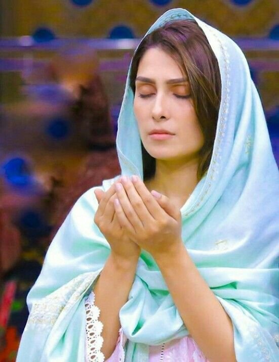 Shabo_hon's tweet photo. ☘️اَلسَلامُ عَلَيْكُم وَرَحْمَةُ اَللهِ وَبَرَكاتُهُ☘️

🍀صبح بخیر  زندگی ☘️

وه تمام محبتیں جو اللّٰہ پاک اپنےخاص بندوں پرنچھاور کرتا ہے۔وه تمام رحمتیں جو رحمٰن اپنےنیک بندوں کو عطا کرتا ہےوه سب اللّٰہ رب العزت ہميں، آپ کو اورہمارے پیاروں کو عطا فرماۓ۔🌺

#متاعِ_دل https://t.co/U2Hv5nU0xh