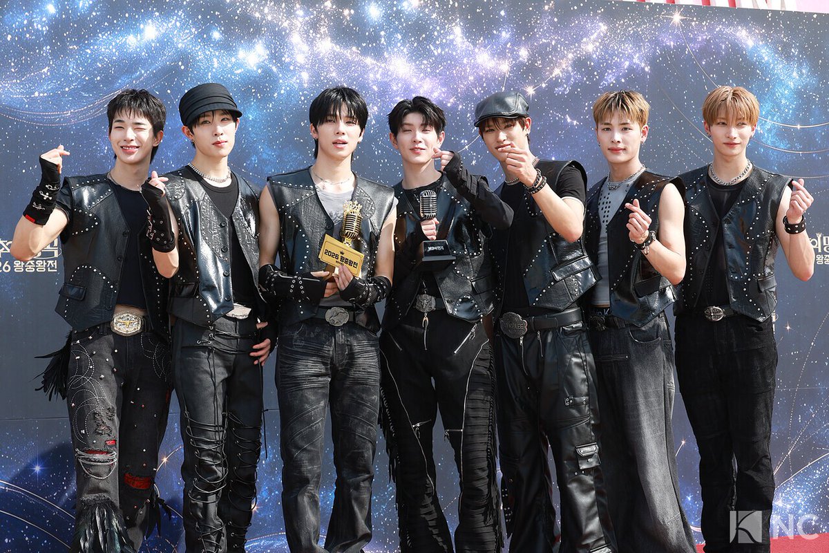 NEXZ_GLOBAL's tweet photo. [📸] NEXZ's photo from [REC] Immortal Songs "2026 King of Kings today (1) 🏆

🔗https://t.co/zmzeH9hB5L

#Mmchk #NEXZ_Mmchk
#NEXZ #넥스지 #ネクスジ
@NEXZ_official https://t.co/OVekpS2oKA