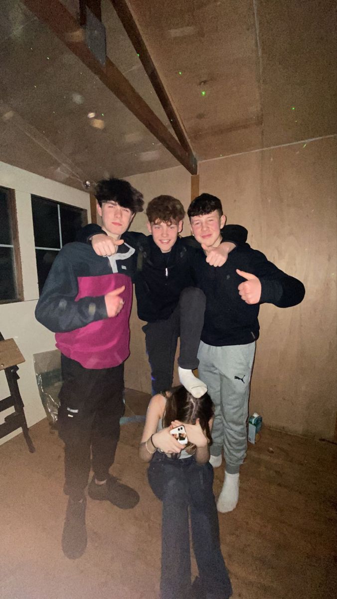 nickifushagain's tweet photo. 3 male dominate girl https://t.co/5GYcKqTQlG
