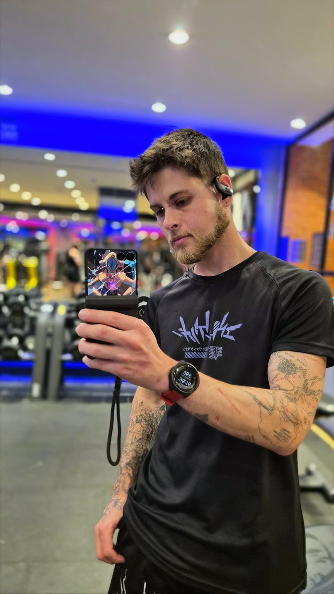 luke tweet media
