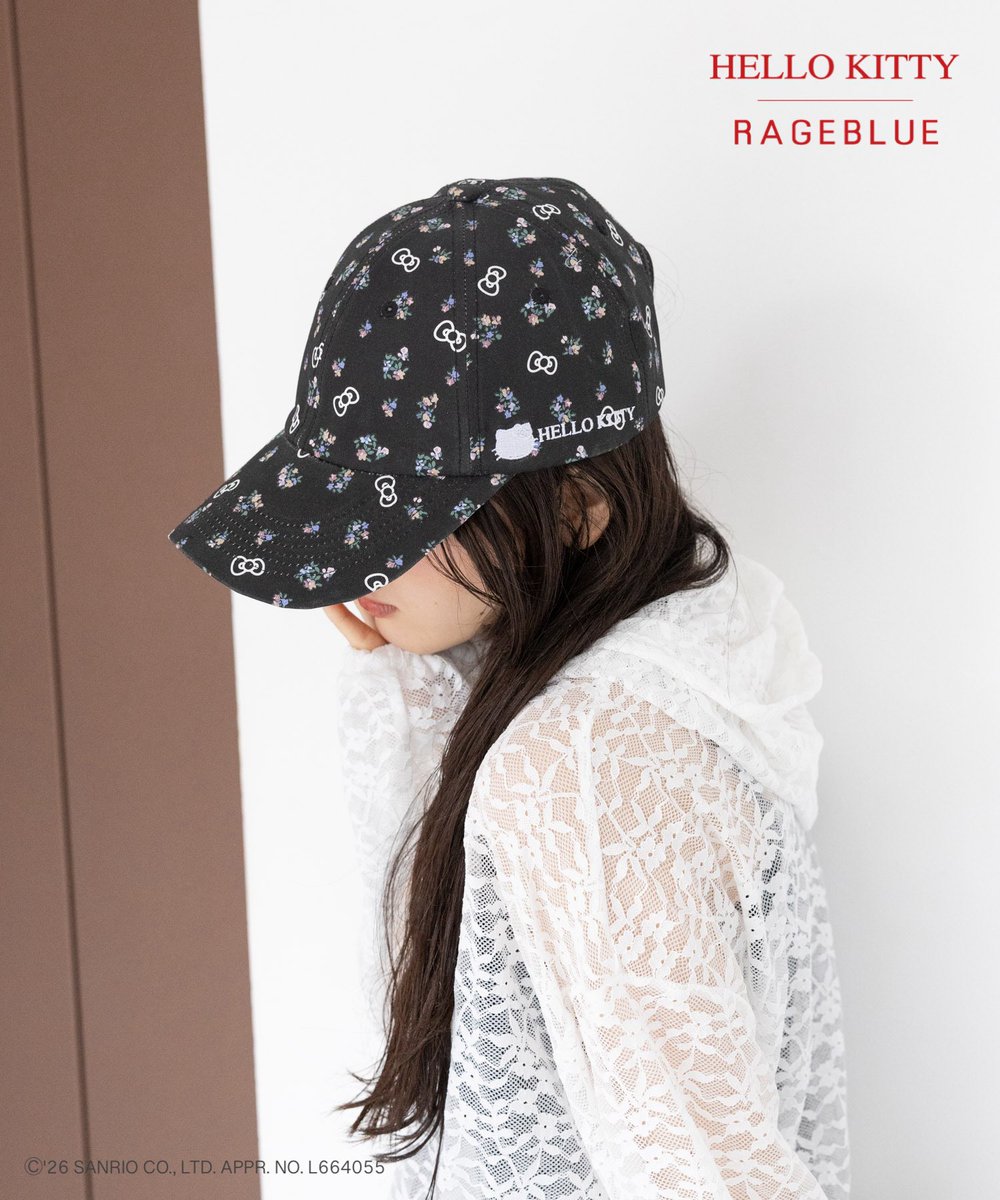 RAGEBLUEpress's tweet photo. ＼予約販売！／

レイジブルーの代表的なフラワーモチーフに落とし込んだデイリー使いにピッタリのキャップ。
もちろん旅のお供にもおすすめ！

#ハローキティ        
#RAGEBLUE 
     
▼アイテム詳細はこちら▼
https://t.co/einbESwU1r https://t.co/1cGISobcBa