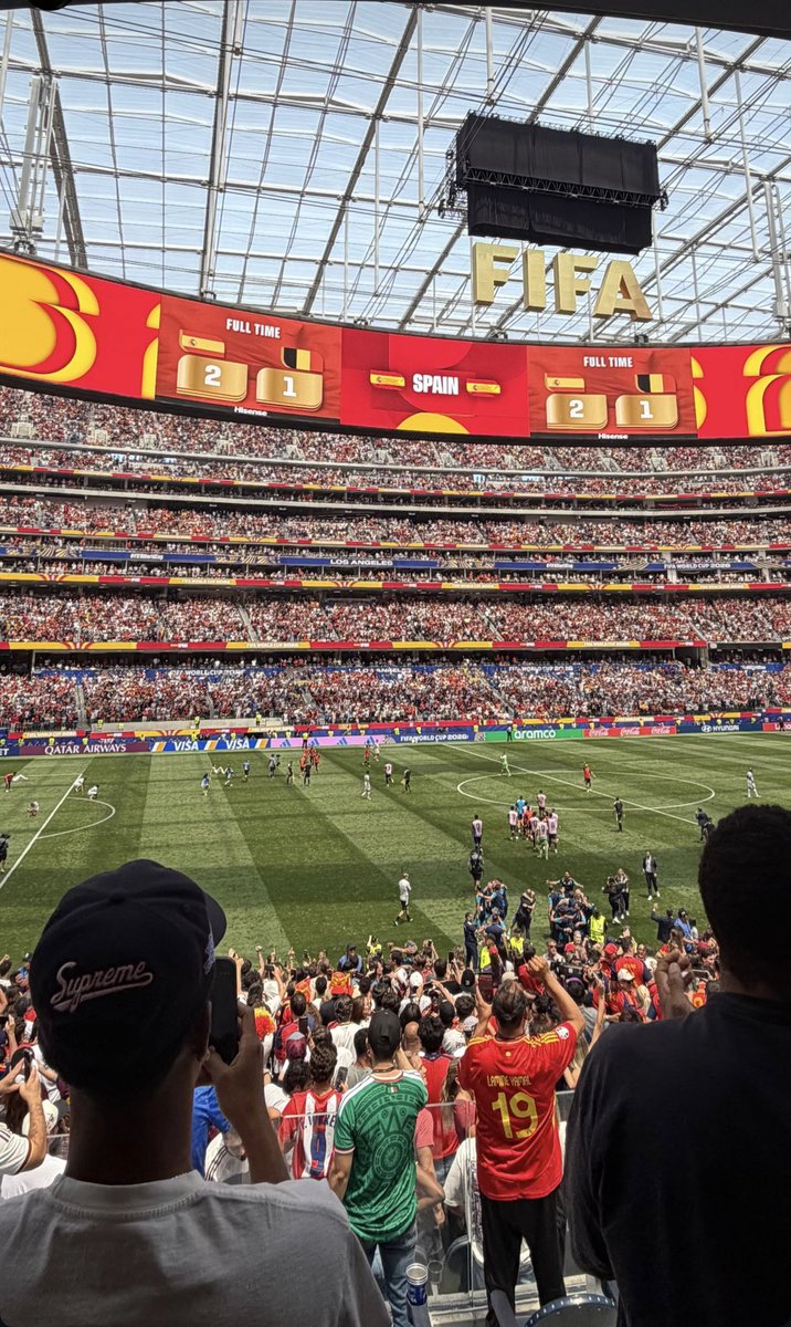 LiliesHome_'s tweet photo. 📸 lalalalisa_m updated her IG story

#LISA #LalisaManobal  #LLOUD 🍿 https://t.co/wCuNGZraDK