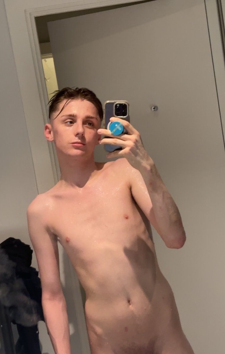 romanryderx's tweet photo. Amazon wish list in bio hehe 😉 #gay #twink https://t.co/wEhaSTU1Ax
