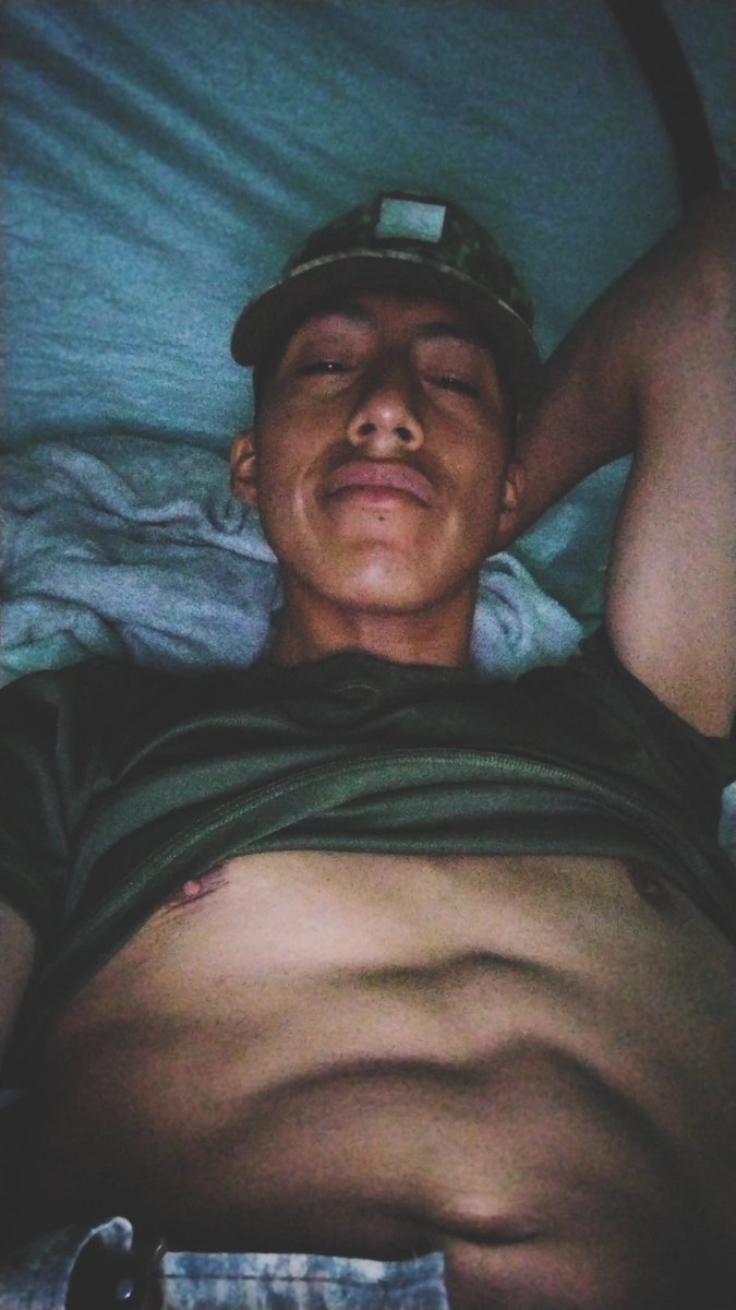 Soldierx_23's tweet photo. Que rico me la paso en mi trabajo la neta que más quisiera tener un culito aquí para cogerlo rico y preñarlo diario 🥵🤤🫠

@Sextopiso_mx @dallas__mx @TwinksEdoMex

https://t.co/sqVwBm3wSp https://t.co/NA2cDhUKGk