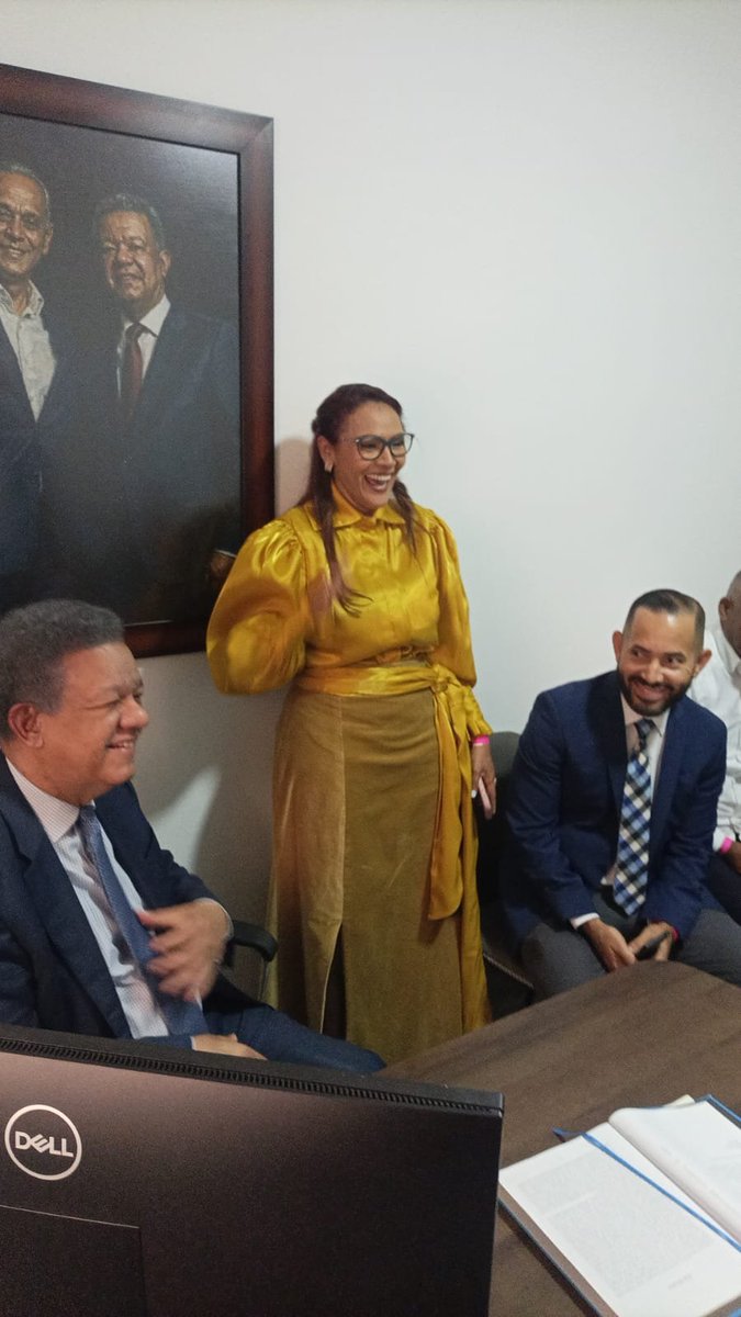 DelisHerasme's tweet photo. LEONEL PRESIDENTE #RD2028: ¿ASÍ O MAS CLARO?  MI HERMANO @LeonelFernandez CON SU SOBRINO @GrecoHerasme PUNTO @R_Rojas_Leon @RRosarioMarquez @frcaamano @grisantycosme @radhamesjimenez https://t.co/4dXb1NISna