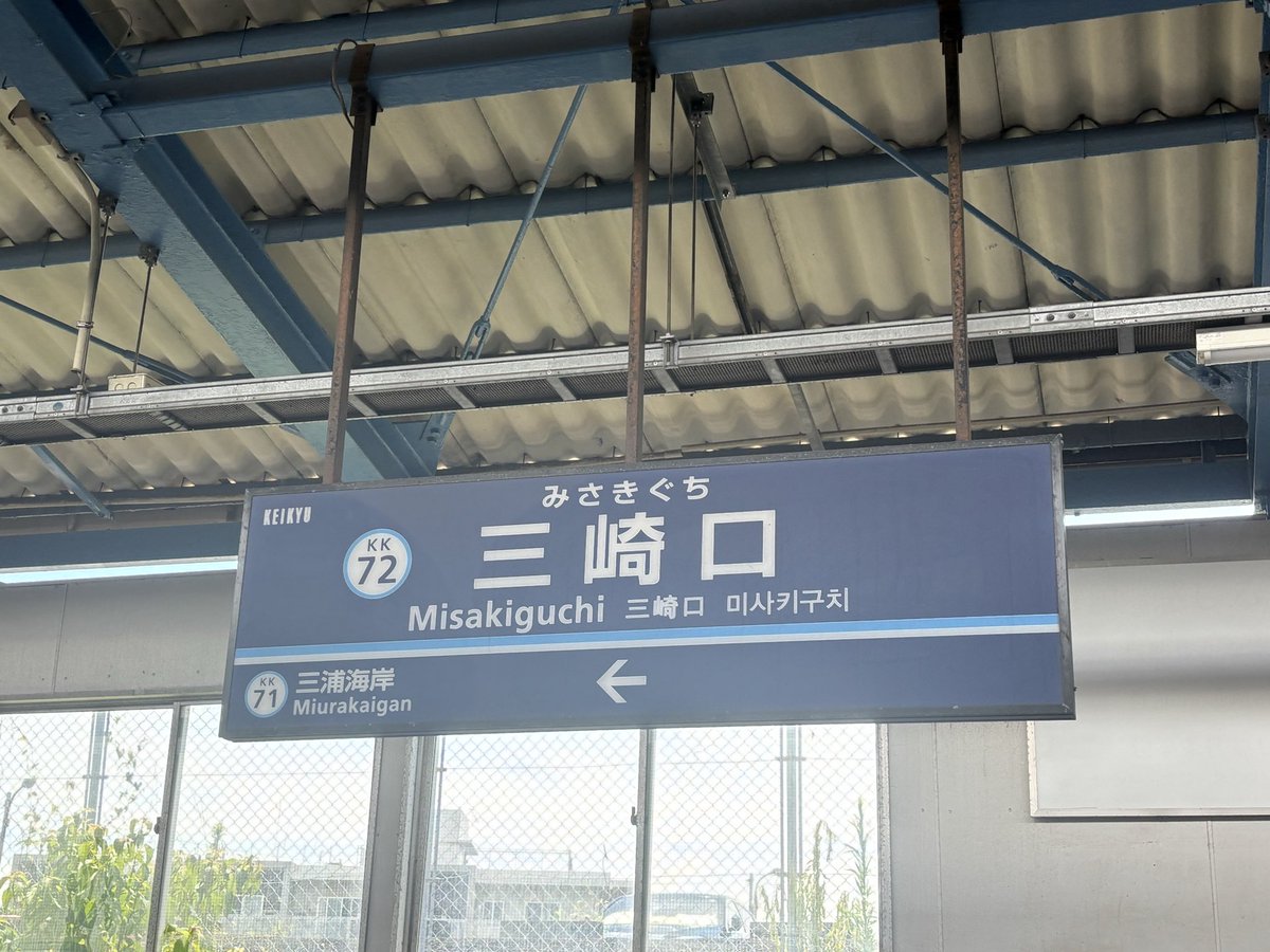 chirozilch's tweet photo. だいたいおんなじ毎日
まあまあそれなりok
だけど何となく空見上げちゃうでしょ https://t.co/NrObwJJzqc