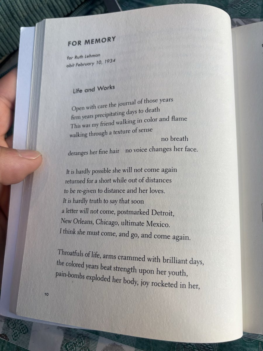 bythisriver_'s tweet photo. Every time I read this I hold back weeping and I decided why not read it in a bar https://t.co/DYJtQiR8LA