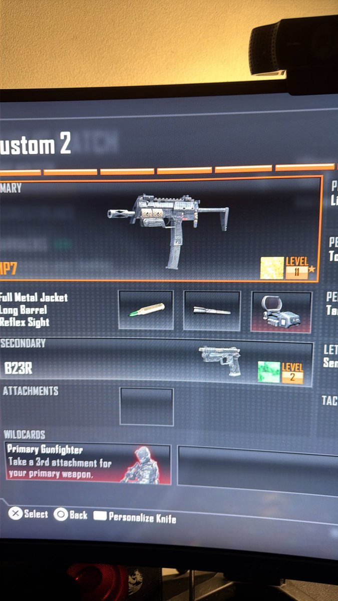 XIm_Da_MonsterX's tweet photo. @CallofDuty @M3RKMUS1C @Jev first gun I got gold on the ports. https://t.co/53kwmHZfAA