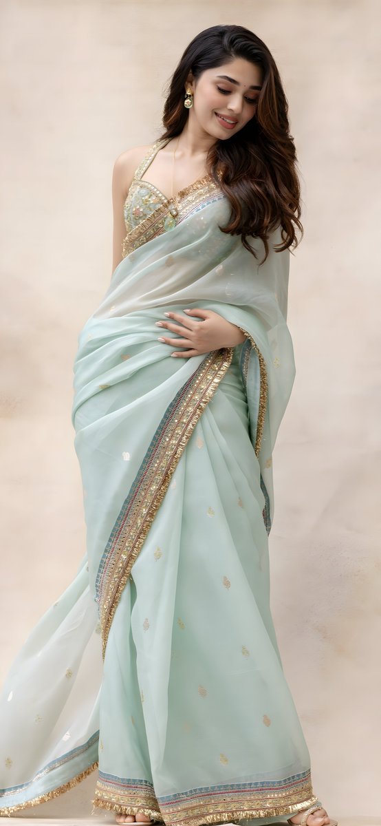 glam_clickx's tweet photo. #KrithiShetty 💙🔥 https://t.co/HDx4rGzpjp