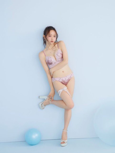 bijofrontline's tweet photo. 森香澄が美しすぎる https://t.co/8c578ZE8qt