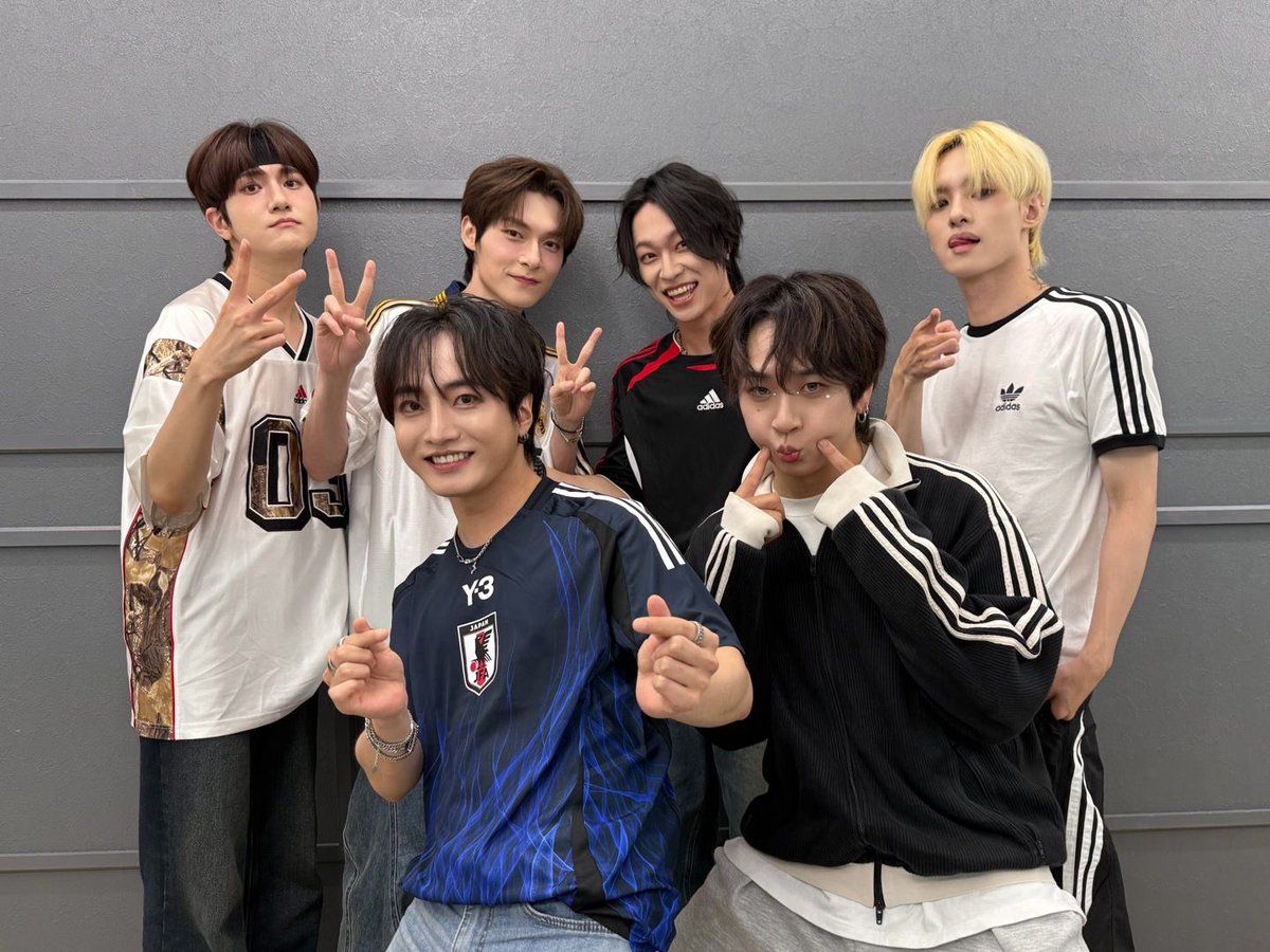 FCLIVE_ROOKIE's tweet photo. #MUL JAPAN SPECIAL LIVE 2026
真夏のON AIR

🗓️7/11(土) 17:00-
📍大阪 DREAM SQURE HALL
🎟️当日券あり/初回無料

どこまでも高く、カッコよく #エミュエル のキレキレのステージをその目に⚔️

🎫イベント詳細
https://t.co/idn1lQZpcO

#에뮤엘 https://t.co/jFarY2ADCz