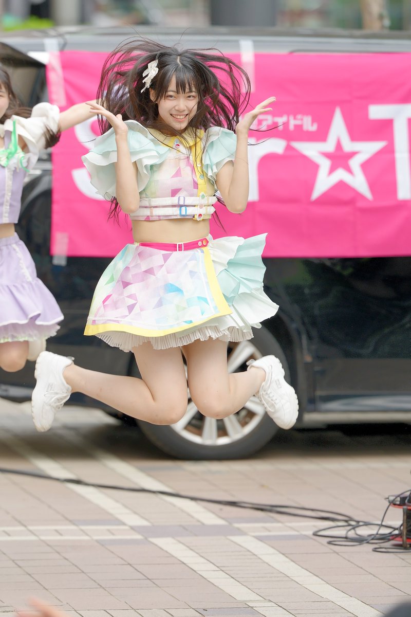 KeiWorks8's tweet photo. 2026-06-14
Star☆Tライブ in 豊田市駅前
GAZAビル南広場×れなはぴ2026 _18
　東城和希_7/7
とても笑顔で、跳んでるね♪
※写真長押しして4Kで読み込んでみて
@StarT__kazk08
@star2t_info
 #東城和希
 #すたーと
 #今日の和希ちゃん
 #とうじょうかずき
 #シグマ
200mm F2 DG OS https://t.co/IVvKXO199E