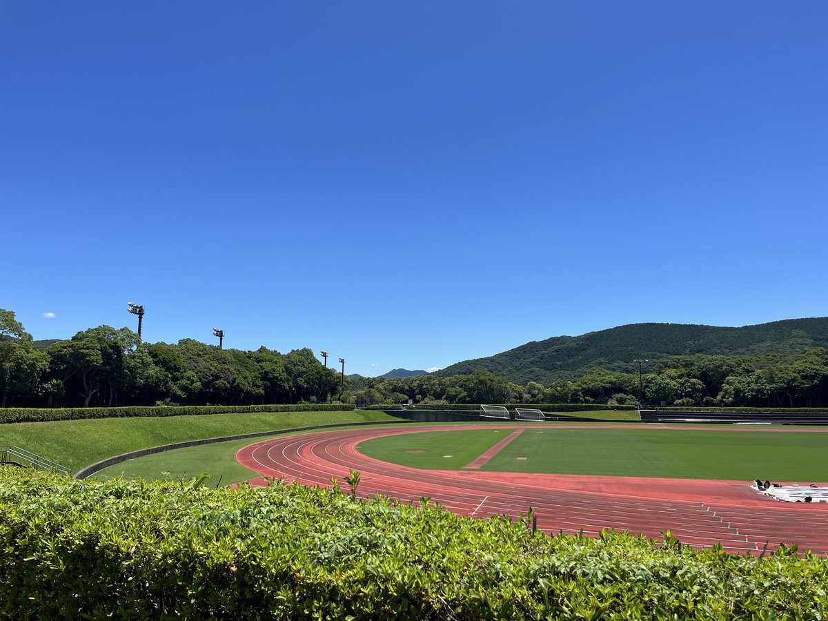 Now1105's tweet photo. 雲ひとつないし、人も1人もいない

※時差投稿です https://t.co/wyw2Myqfe3