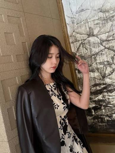 Dunymd's tweet photo. 지은이 누나 하아….미치게썽🥵🌶️💦💦
#이지은 #아이유 #발정 #연능 https://t.co/OWMNRLSeQZ