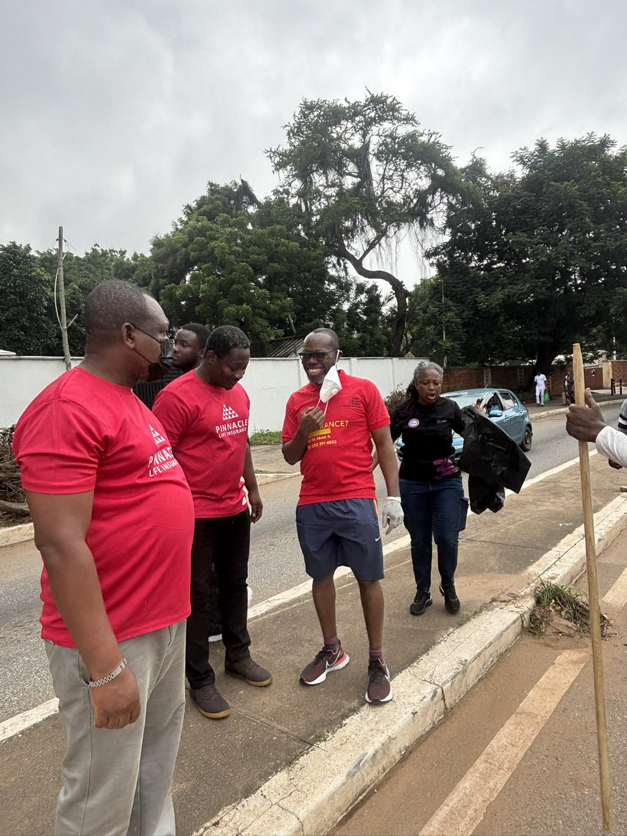 pinnaclelifegh's tweet photo. Our team proudly participated in the National Sanitation Day clean-up exercise, reaffirming our commitment to healthier communities and a cleaner Ghana.
#NationalSanitationDay #PinnacleLifeInsurance #CleanerGhana https://t.co/HGXxWNLZ9d