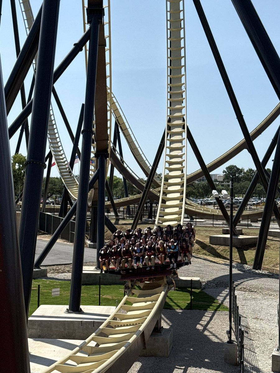 jeffrey_siebert's tweet photo. What an amazing day sharing new memories with my theme park family and friends. Huge congratulations to the world-class @SixFlagsOverTX team on their successful opening of Tormenta Rampaging Run. Don’t miss out… it is the must ride of summer! #DropTheGate 🐂 https://t.co/Y2jLobIVJ5