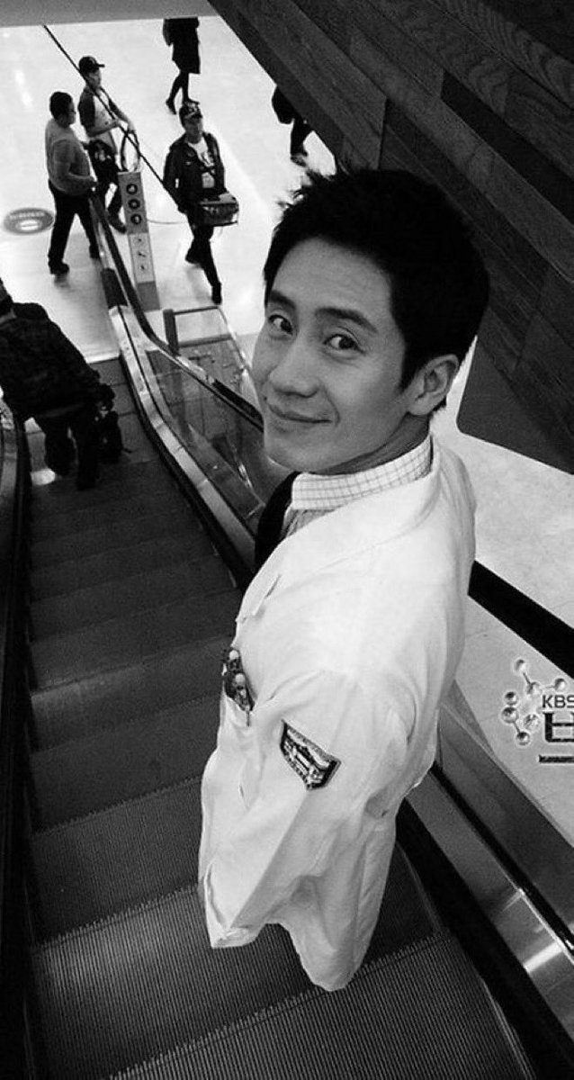 RUMMI_DA's tweet photo. 브레인 시작햇는데 이 앙칼진고야이 누가 데려가려나...~~ 일단저요 https://t.co/knXwR6BddA