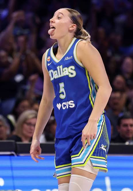 Jelitics's tweet photo. Dallas Wings just cashed me $400,000

PAIGE BUECKERS MY NEW CRUSH 😍 https://t.co/pfIfBKrAic
