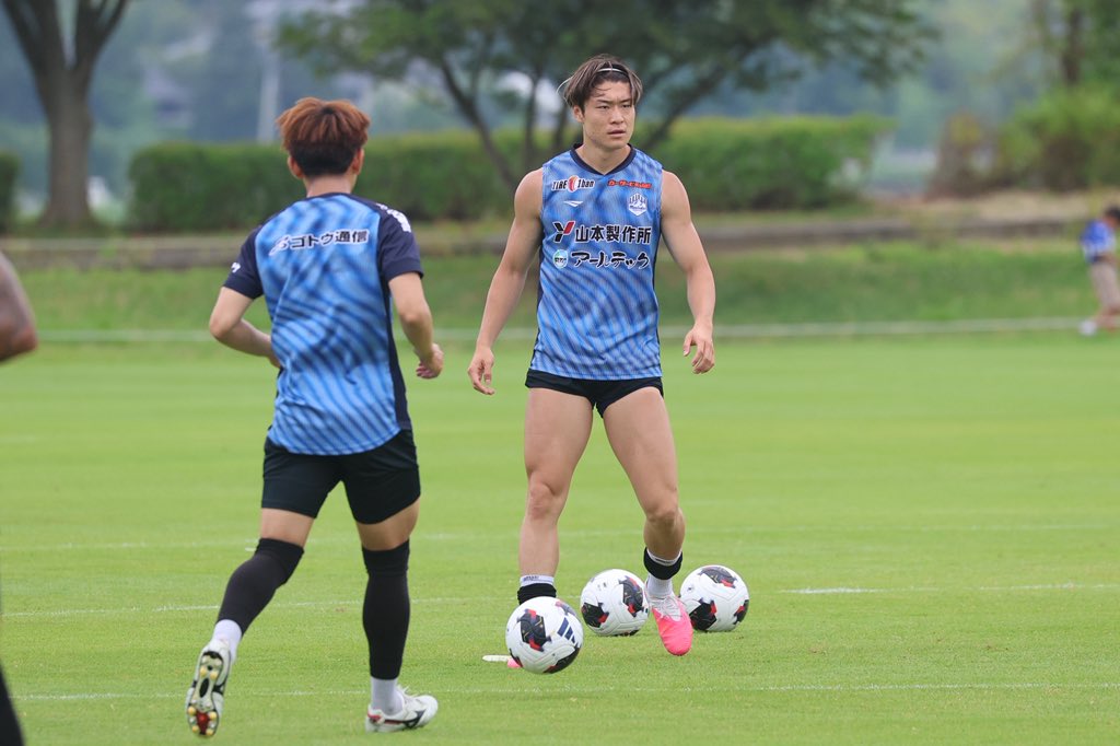 monte_prstaff's tweet photo. ⚔️日本の米育ち平田牧場金華豚マッチ⚔️

ウォーミングアップ🔥

まもなくキックオフ⚽️

#montedio
#yamagataichigan https://t.co/0dJ90BIt2u