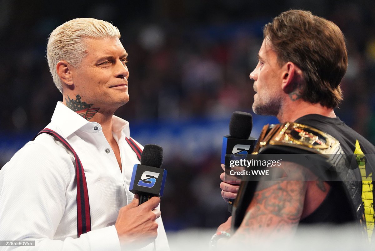 dashingxcody's tweet photo. i adoreeee these husbands 🫶🫶

#SmackDown https://t.co/ctBW2s4iM7