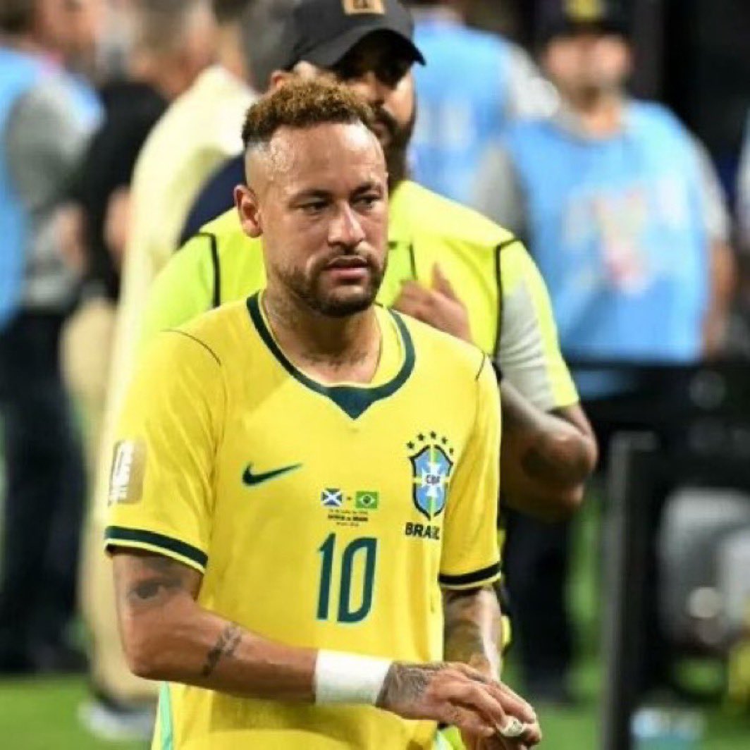 golsdobrasil1's tweet photo. 🗣️ Mauro Cezar Pereira fala sobre comentário de Jorge Jesus sobre Neymar (Você Acabou):

"Esse acabou dele aí, já acabou há muito tempo, né? Não era nem para estar lá. Isso eu tô falando desde sempre, não era para estar lá (na Copa), óbvio que não era para estar lá. Foi lá fazer o quê? Não tem a menor condição. Não faz a diferença contra o Recoleta pelo Santos, não faz a diferença em jogo do campeonato paulista, vai fazer a diferença na Copa do Mundo, na hora da verdade?"

— @s1_live 
📸 Reprodução | AFP