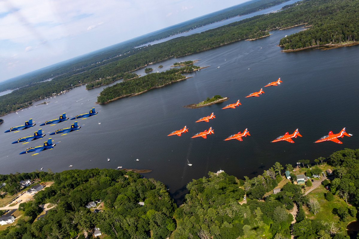 rafredarrows's tweet photo. 🇺🇸🇬🇧 Fifteen jets. Two world-class aerobatic demonstration teams. One amazing mixed formation. 

The US Navy Blue Angels and Royal Air Force Aerobatic Team, the Red Arrows, joined with one another in the skies above Maine to produce a specular show of precision and excellence. 

Both teams are ambassadors for their countries and the collaboration illustrates the strong, enduring relationship between the United States and United Kingdom - especially among the two nation’s militaries. 

The mixed formation flypast was completed on a practice day ahead of this weekend’s Great State of Maine Airshow, at Brunswick, where thousands of people will see both teams display - helping to celebrate America 250.

#RedArrows | #RAF | #BlueAngels | #USN | #Maine