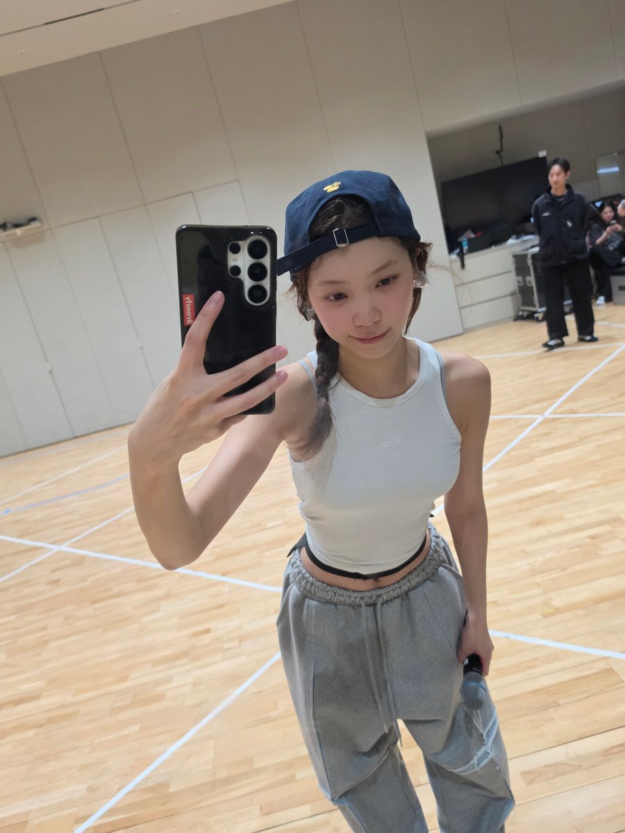 채투 tweet media