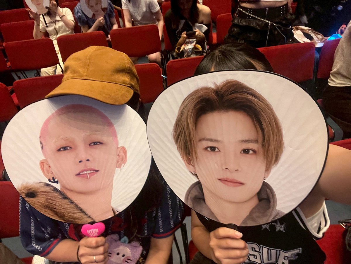 haruko_319's tweet photo. #トゥメのTHESTAGEコーデ

#THESTAGE_NEWWAV_LIVE_IN_JAPAN https://t.co/Mo8Nbi0m7C