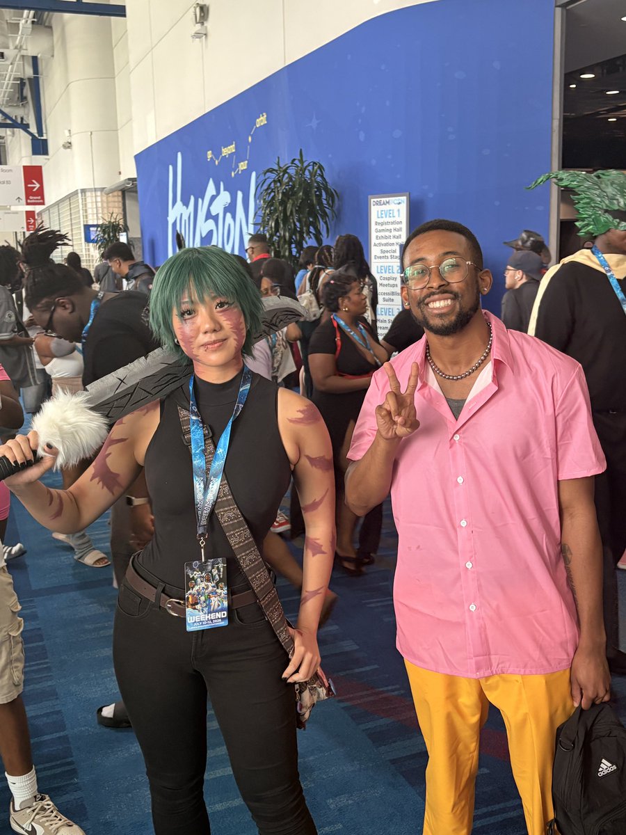 laughing_dream's tweet photo. DreamCon Day 1 was a success. #dreamcon https://t.co/OMdkIudy6x