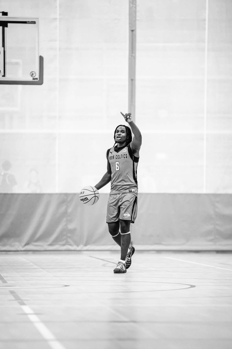 ThePrinceMorgan's tweet photo. Day 2 @RL_Hoops Nashville Live period
Game 1:21 pts|5 ast|3 reb|1 steal| 5-7 3PM
Game 2: 16 pts|4 ast| 3 reb|2 steals https://t.co/UzOrMRmFse